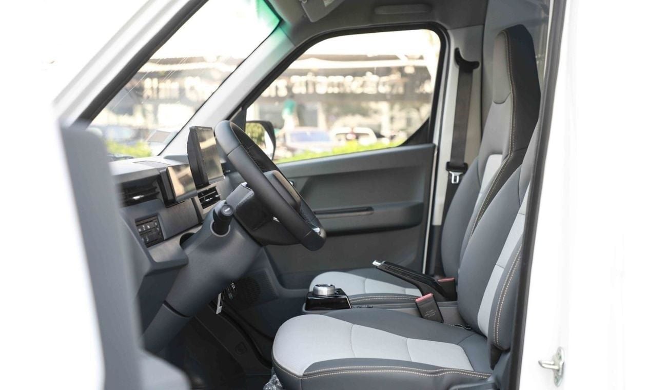 جيلي فيريزون 2024 FARIZON V6E FENCE - WHITE inside BLACK | Export Only