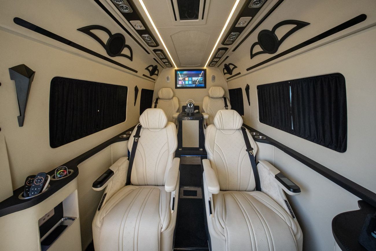 مرسيدس بنز سبرينتر Built by Barugzai | 8-Seater VIP Interior | 2 Years Agency Warranty Service Contract