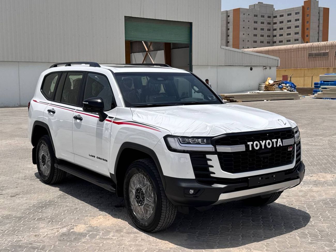 Toyota Land Cruiser 2025 TOYOTA LAND CRUISER GR-S 3.5L HYBRID 7-SEATS GCC BRAND NEW 0KM