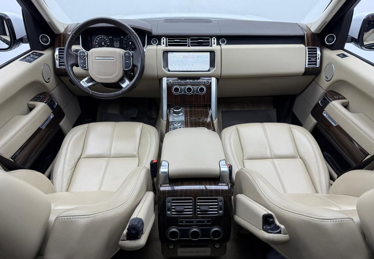 لاند روفر رينج روفر 2017 Range Rover Vogue HSE, Range Rover Full Service History, Excellent Condition, GCC