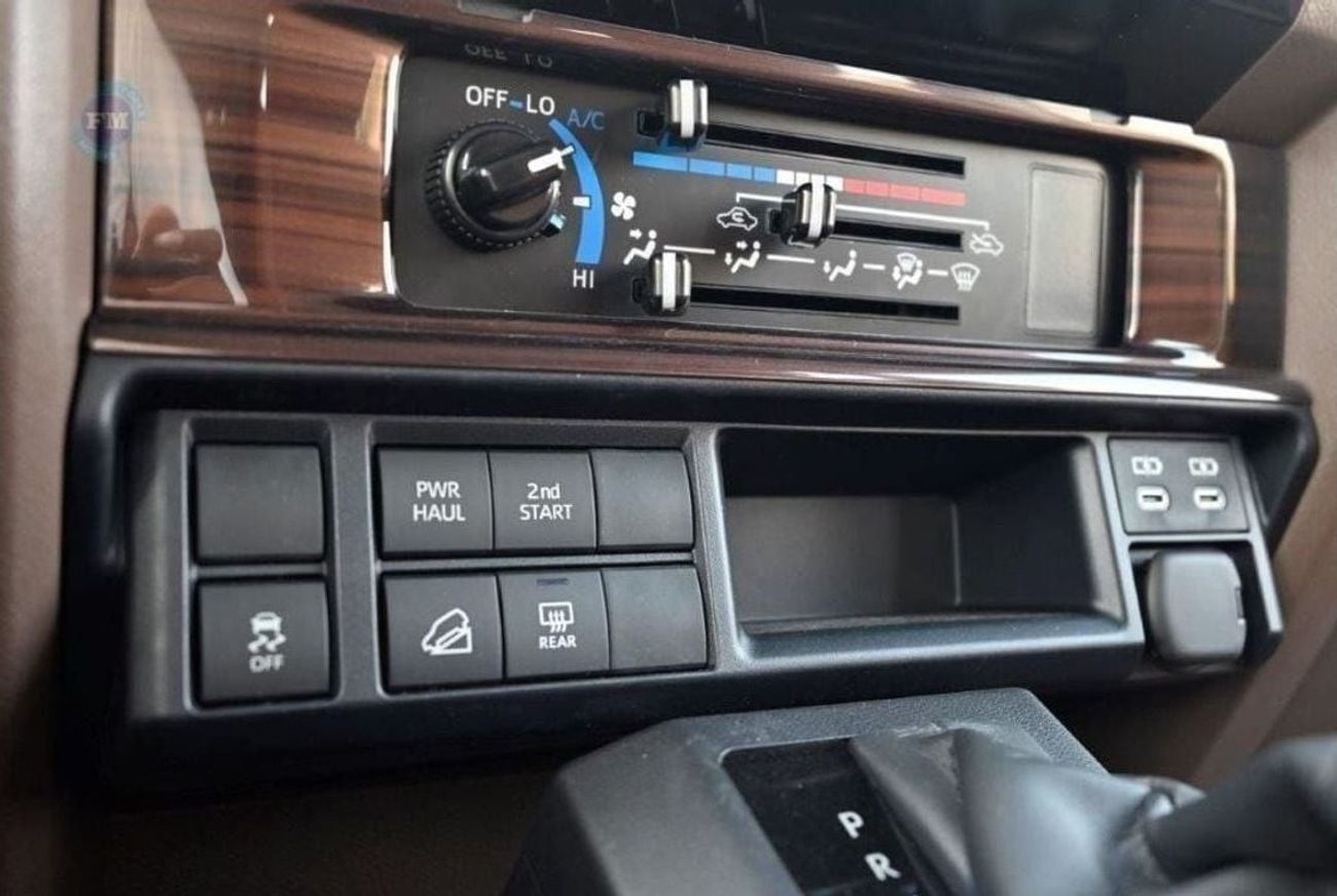 Toyota Land Cruiser 70 76 SDLX 4.0L Petrol 4WD Automatic