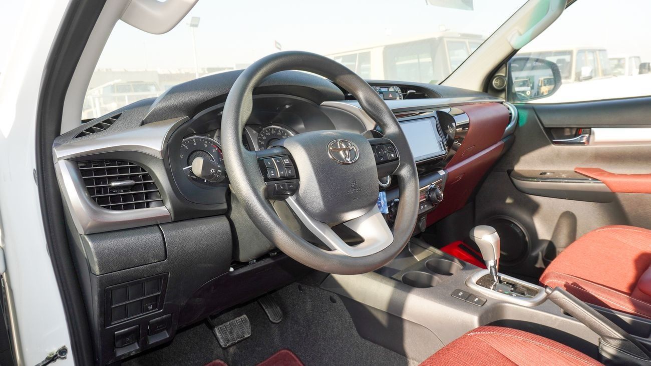 Toyota Hilux SR5 2.7L 4WD A/T