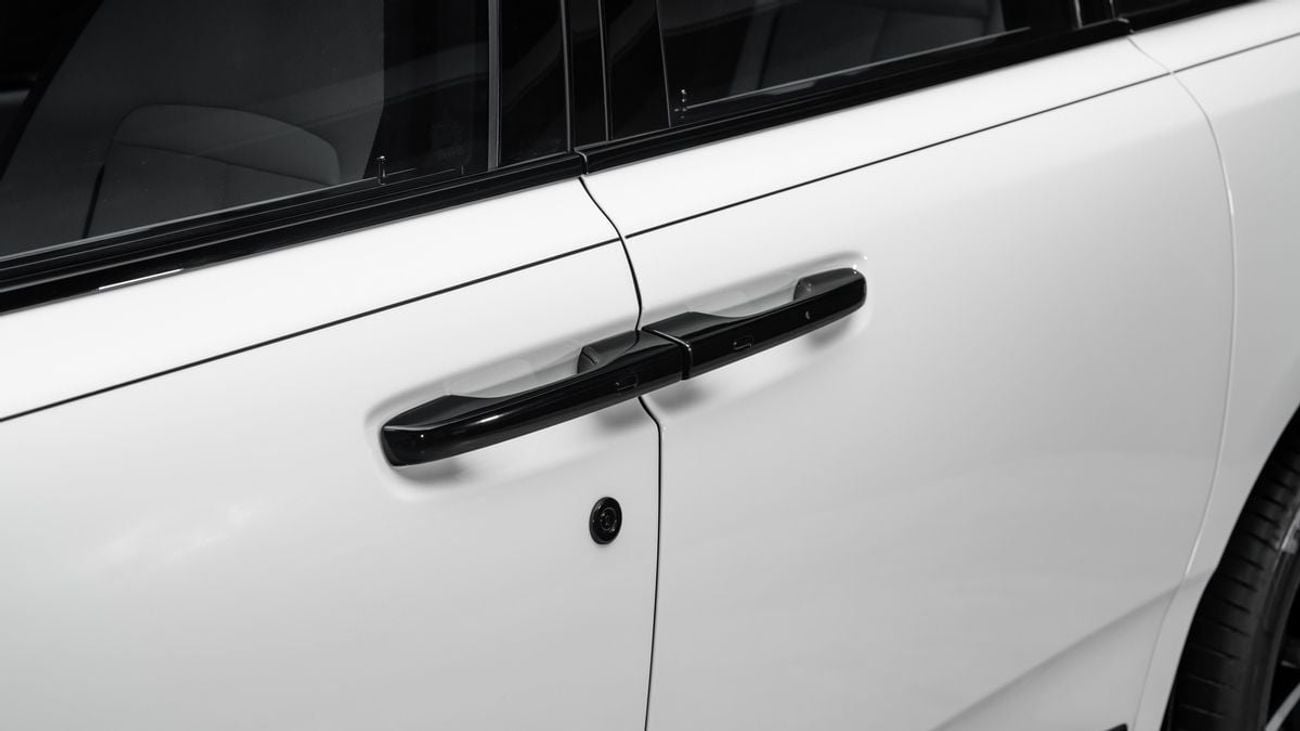 Rolls-Royce Cullinan Black Badge - 2020 - GCC Specs