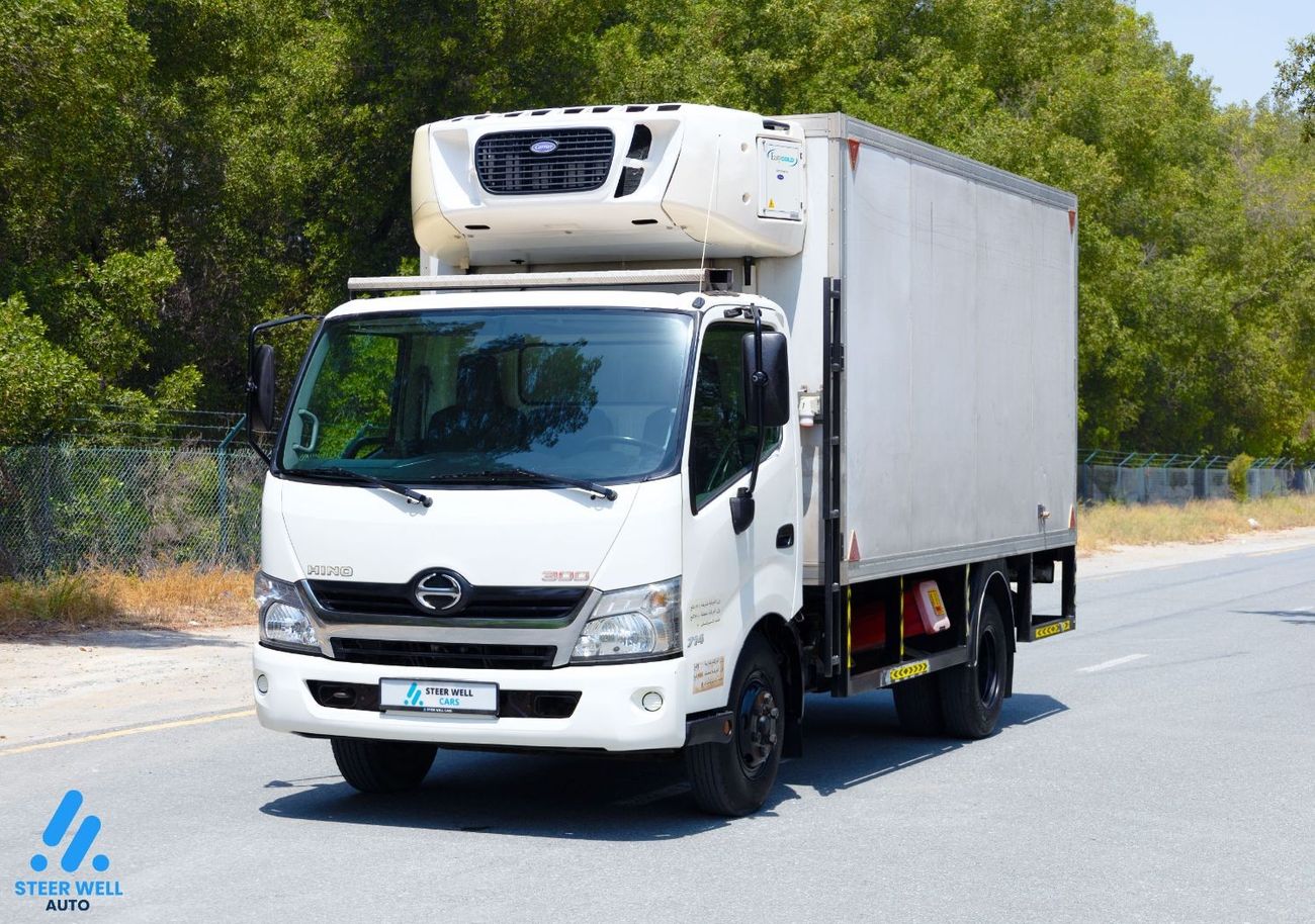 Hino 300 714 2017 - Freezer Box - Pick Up 4.0L RWD - DSL MT- Low Mileage - Good Condition - Book Now!