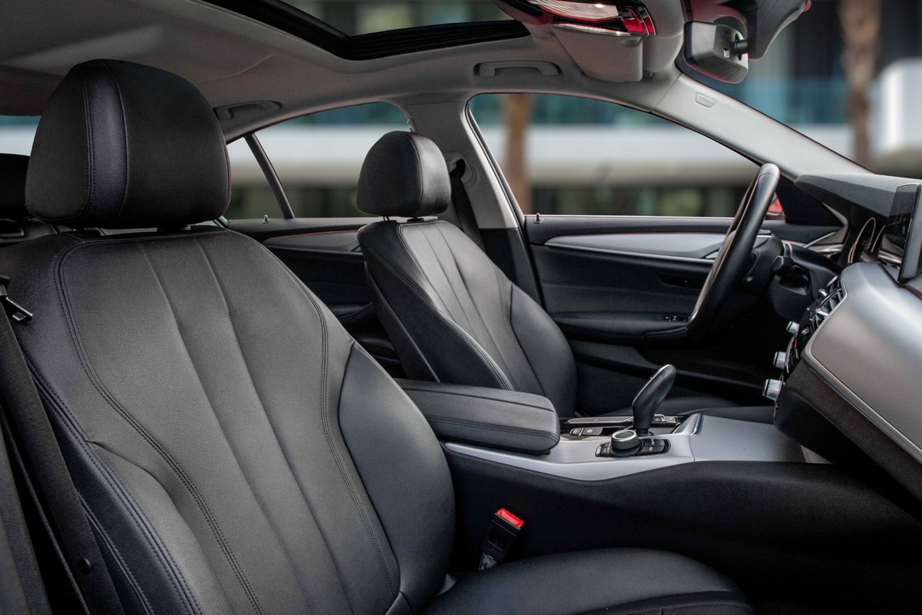 بي أم دبليو 520i 520i | 1,900 P.M | 0% Downpayment | 520i | Under Warranty!