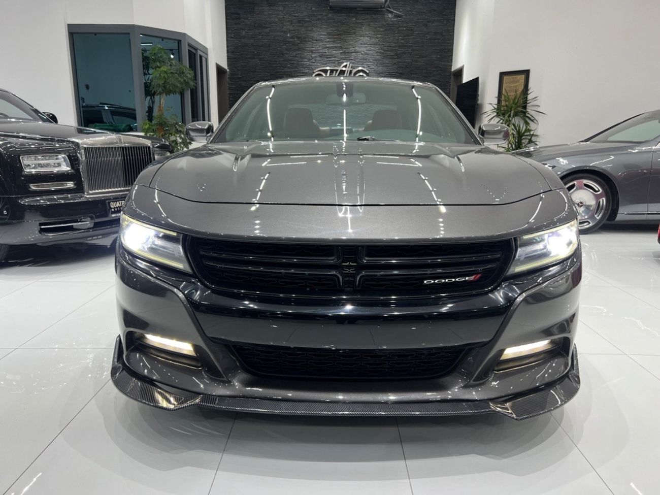 Dodge Charger R/T Mid 5.7L