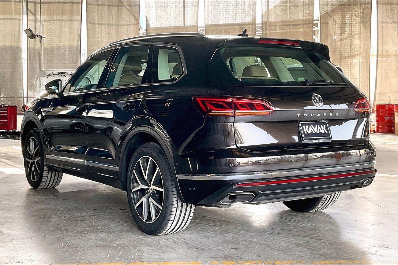 Volkswagen Touareg Highline | Guaranteed Warranty | 0 Down Payment
