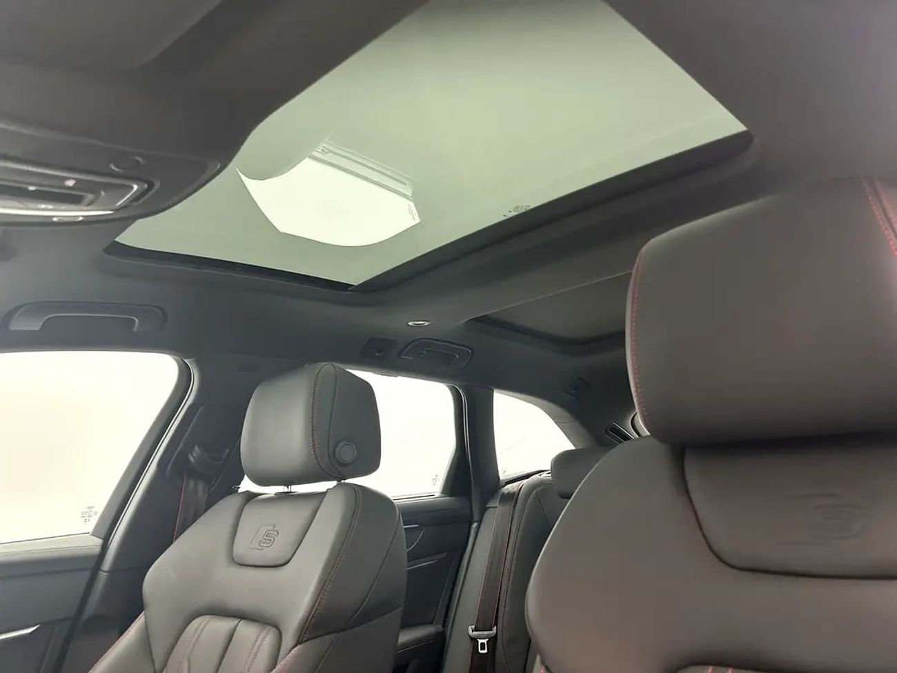 Audi A6 40 TFSI 2.0L Avant 40 TFSI 190hp S line (Ref# 22148)