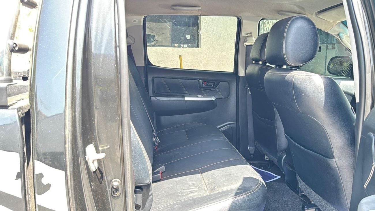 تويوتا هيلوكس -