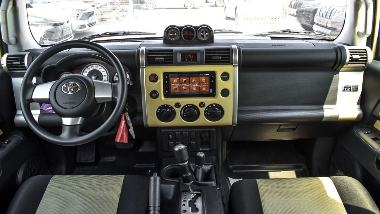 Toyota FJ Cruiser TOYOTA_FJ_FINAL_EDITIONS_2023_FULL_OPTIONS_4.0L