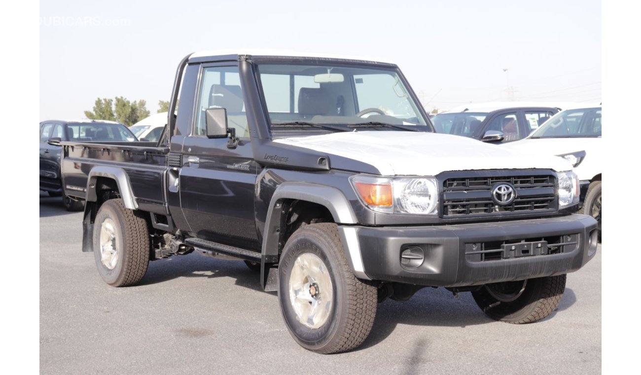 تويوتا لاند كروزر بيك آب 2021 Single cab 4.2L Gray / 16″ wheels