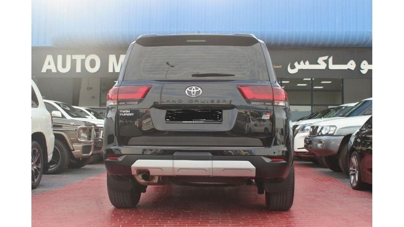 تويوتا لاند كروزر V6 4.0L, Mid Option Convert To GR Sport ,GCC