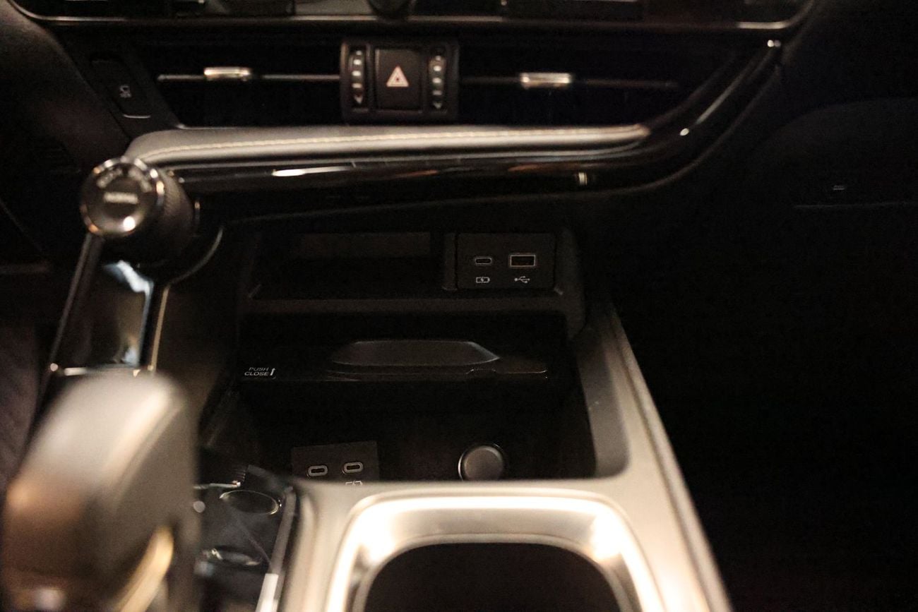 Lexus NX 350h Lexus NX350h AWD 2.5L AT Hybrid