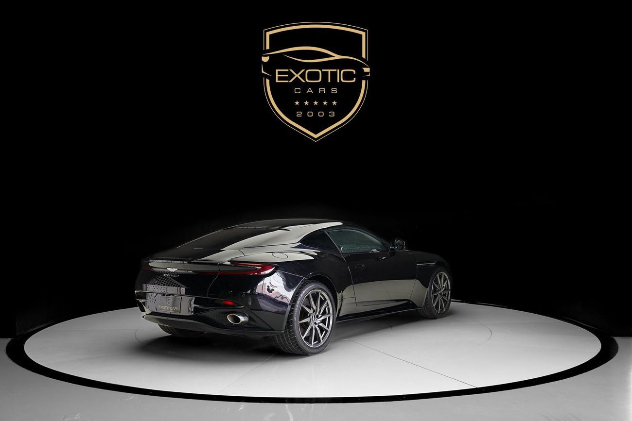 Aston Martin DB11 Std 4.0L