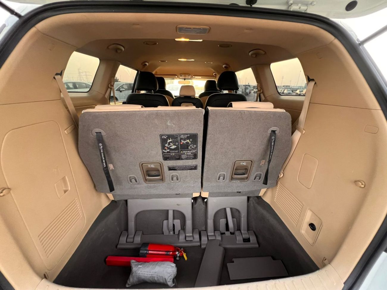 Kia Carnival 2020 Kia Carnival Gcc - No Accident - 7Seater Rear sensor