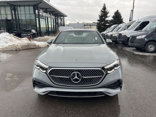 Mercedes Benz E350 4MATIC (NON GCC) 4MATIC Luxury Sedan  * Export Offer*