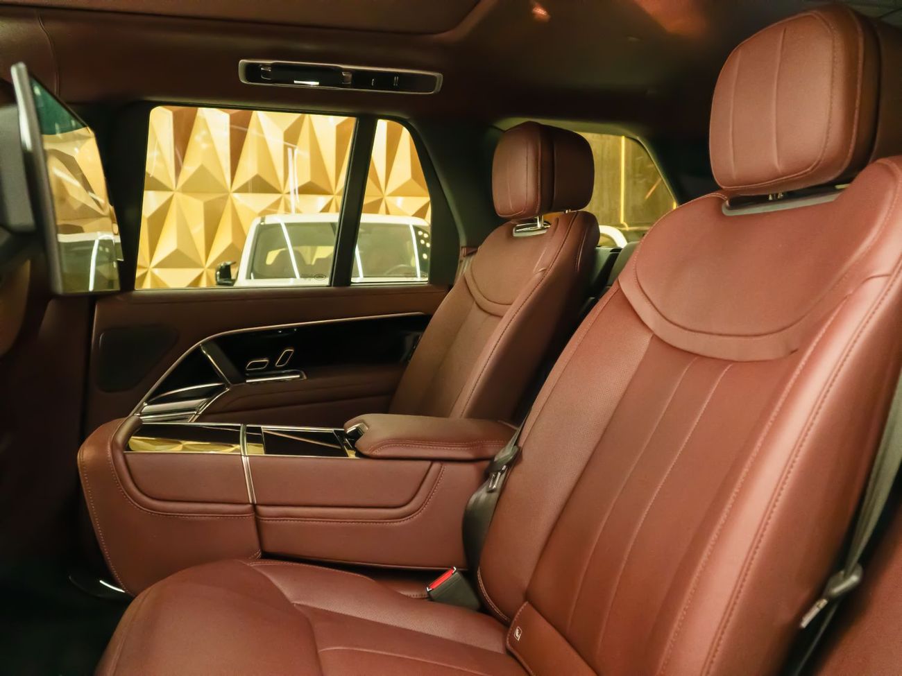 Land Rover Range Rover Autobiography P530 4.4L 2023 Range Rover Vogue Autobiography | Black Exterior | Maroon Interior | Lu