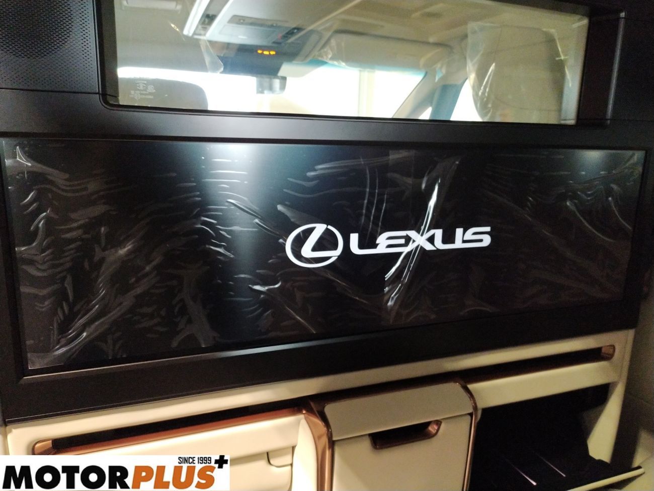 Lexus LM 350h Hybrid 4 Seater 2025 - Ready Stock! Export-only price