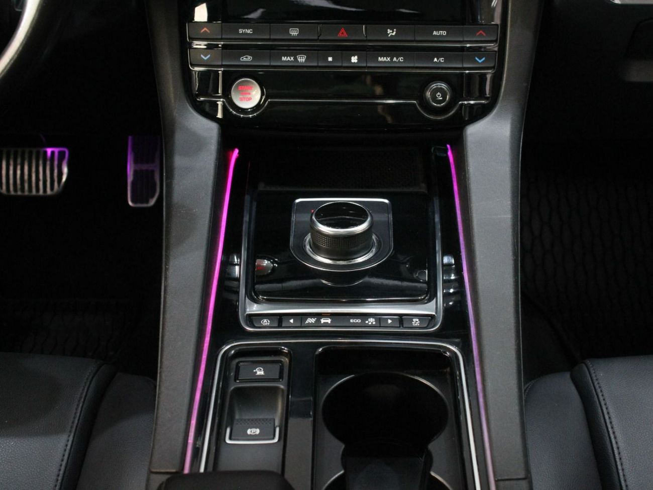 Jaguar F Pace Jaguar F-Pace 25T