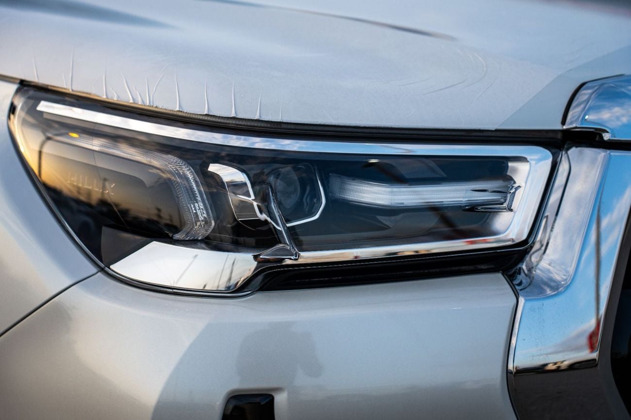 Toyota Hilux 2026 Toyota Hilux  SR5 D/C  (4.0 L) 4X4