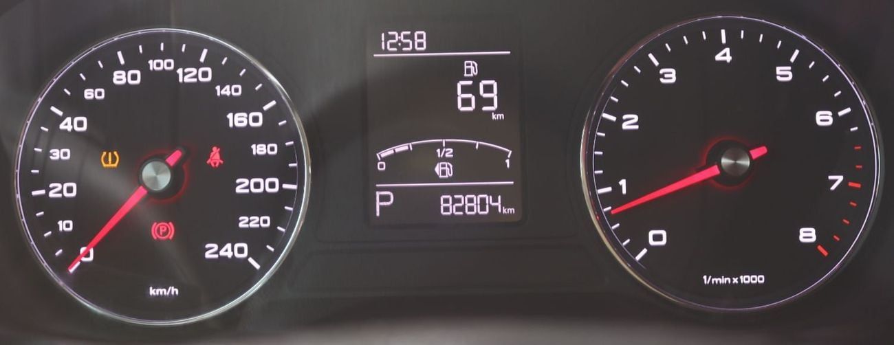 أم جي RX5 سيارة MG RX5 موديل 2020 خليجى بدون حوادث وبحاله ممتازه ممشى 82000 كيلو متر وبمحرك 2000 سي ىسى وسعر 3