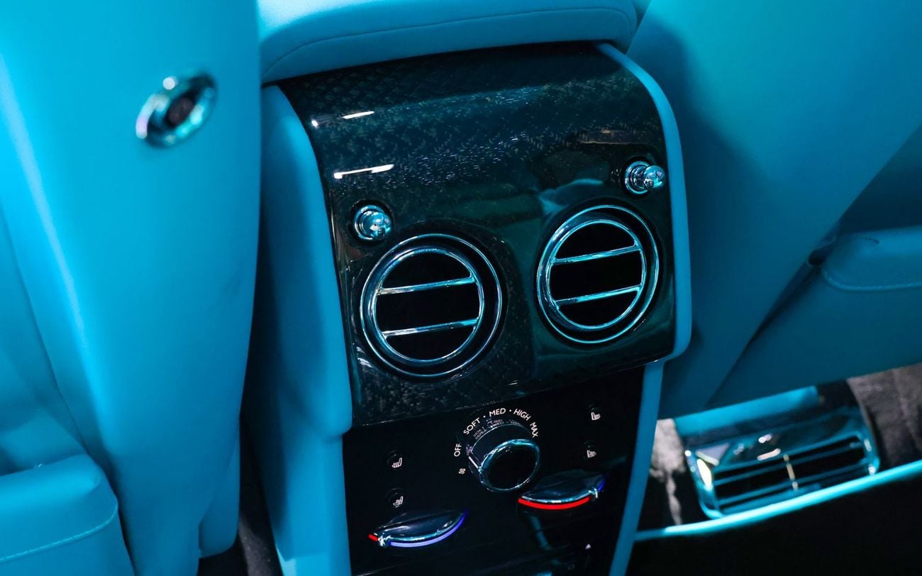 رولز رويس كولينان 2019 Rolls Royce Cullinan Black Badge