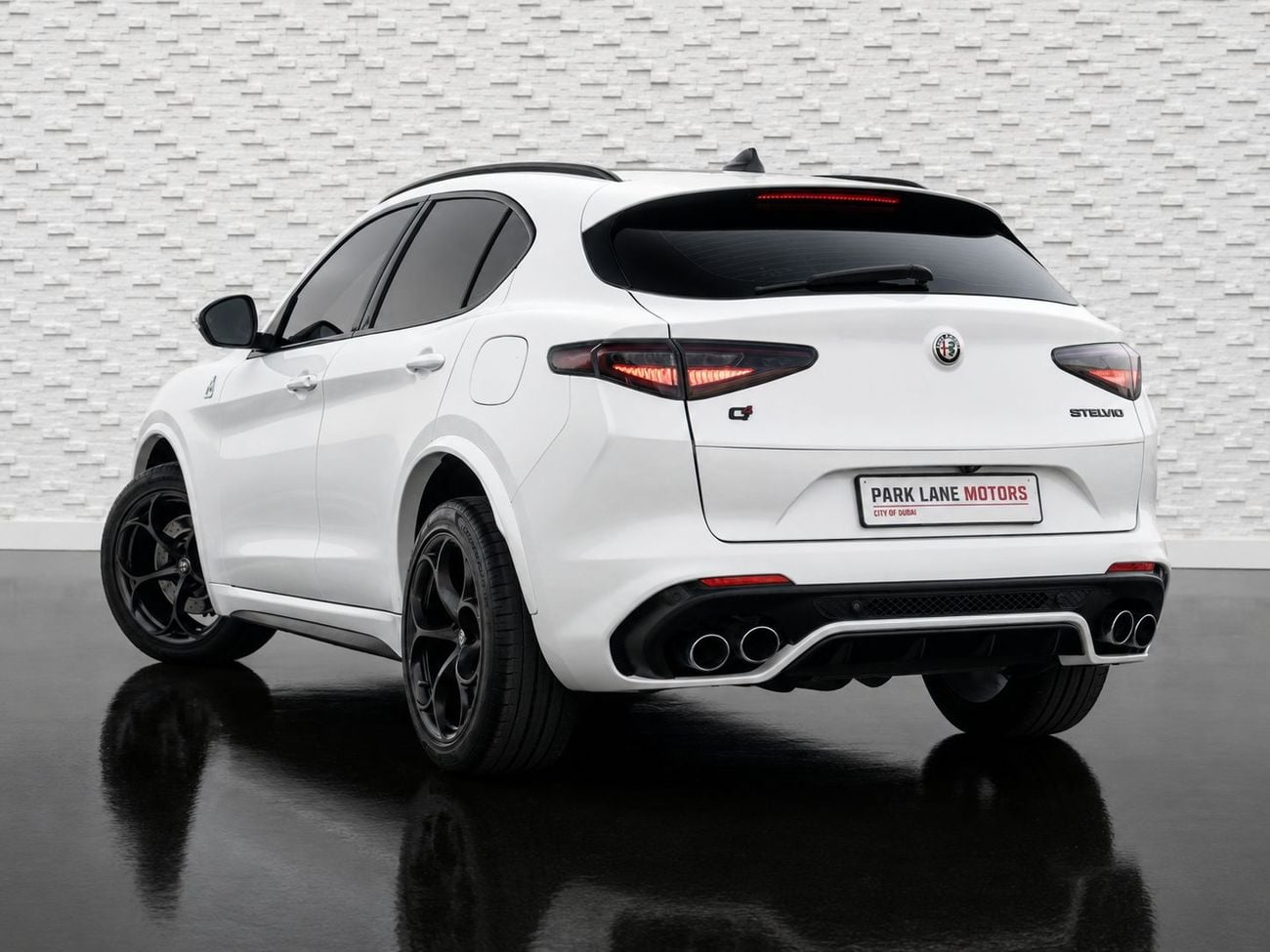 Alfa Romeo Stelvio QUADRIFOGLIO