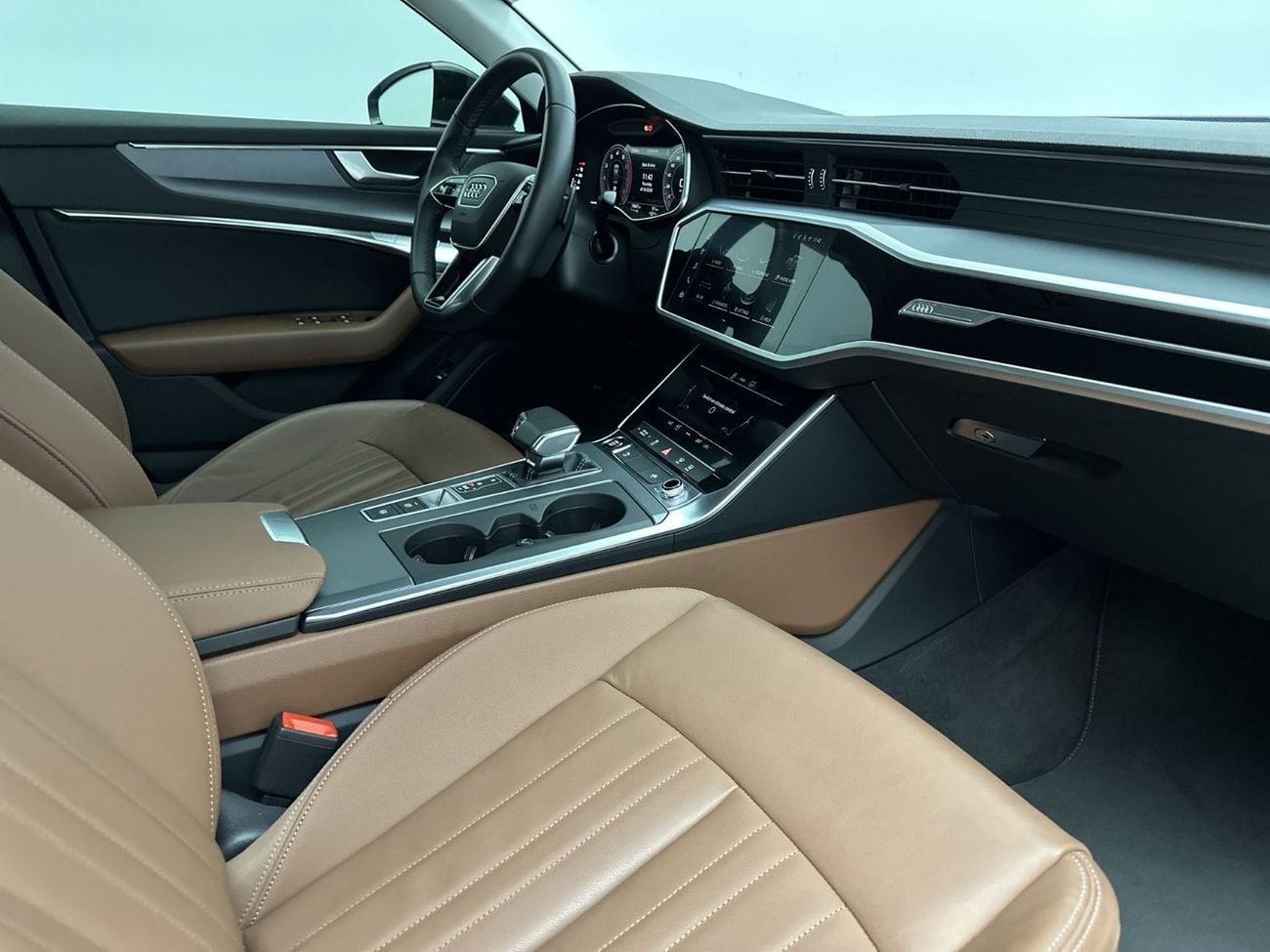 أودي A6 40 TFSI ADVANCED 40 TFSI (190 HP)