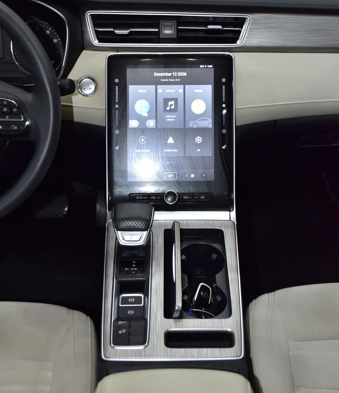 MG RX5 LUXURY EXCELLENT DEAL for our MG RX5 ( 2023 Model ) in Black Color GCC Specs