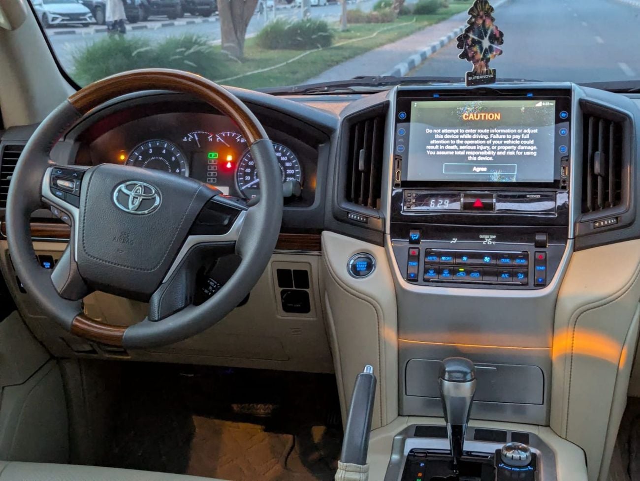 تويوتا لاند كروزر Toyota Landcruiser 2016 facelifted 2025 LHD golden colour