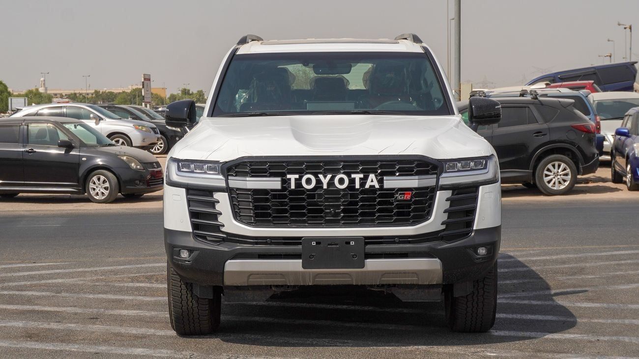 تويوتا لاند كروزر GR SPORT