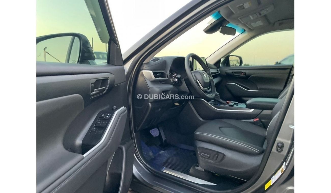 Toyota Highlander “Offer”2023 Toyota Highlander LE+ With BSM Radar 2.4L Turbo - 2 Keys - - UAE PASS
