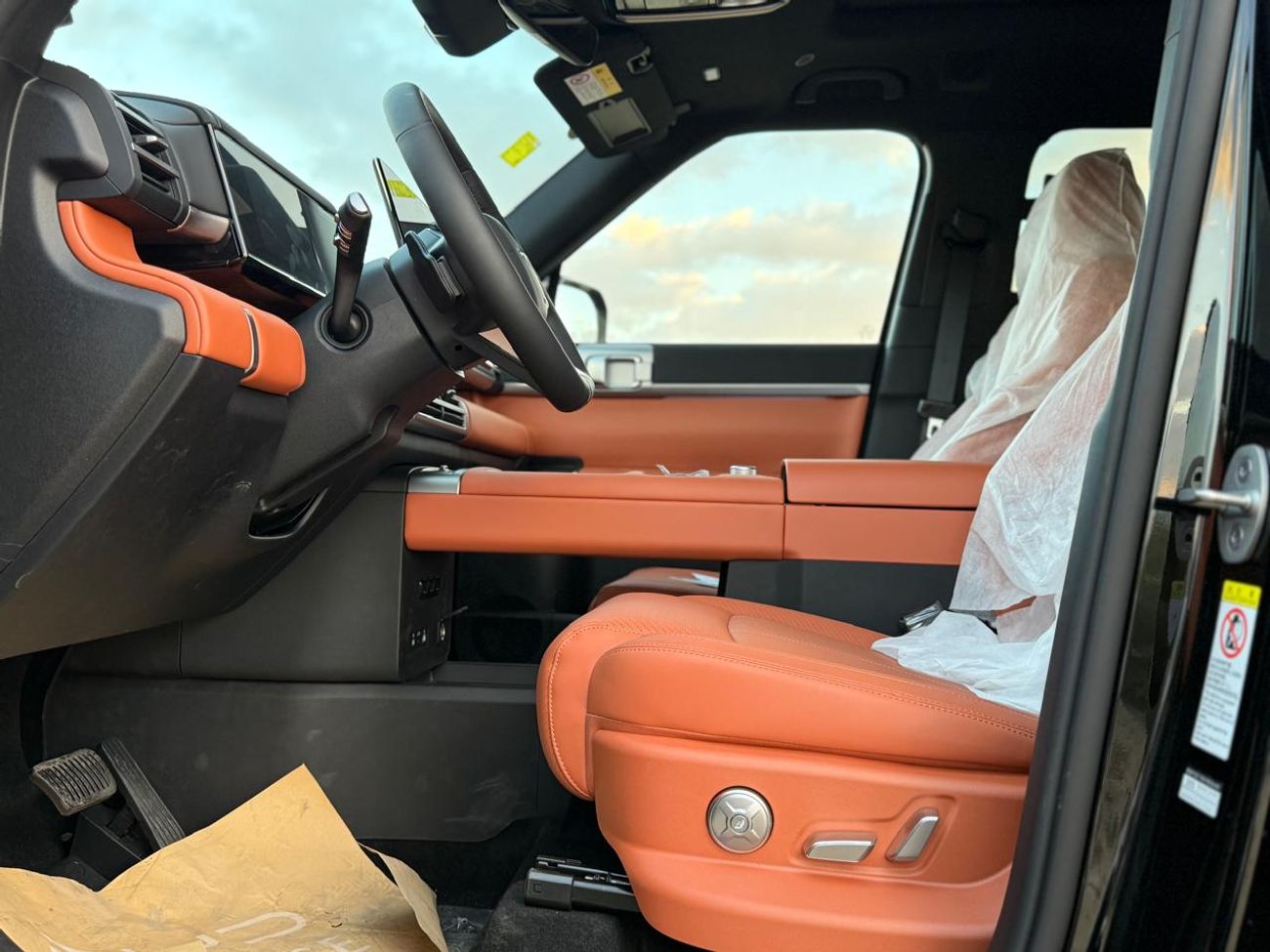 بي واي دي ليوبارد تيتانيوم 7 190KM RANGE 4WD ULTRA 1.5L PLUG-IN HYBRID