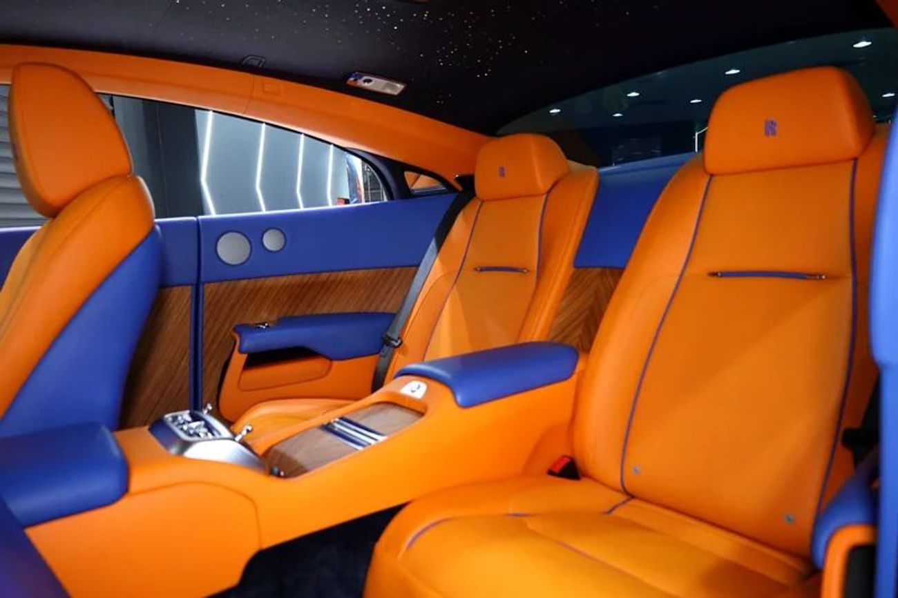 Rolls Royce Wraith STD 2016 Rolls-Royce Wraith, Canadel Wood Panelling, Starlights, Illuminated Spirit of Ecstasy, GCC!!