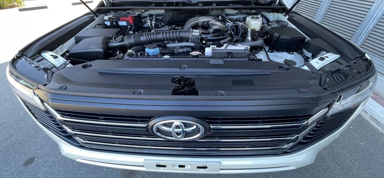 تويوتا لاند كروزر GXR 4.0L  (300 Series) (GRJ 300) 2026 model basic option