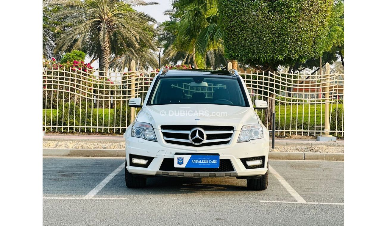 مرسيدس بنز GLK 350 MERCEDES BENZ GLK 350 3.5L V6 AMG || ORIGINAL PAINT || 4MATIC || GCC || FULL SERVICE HISTORY