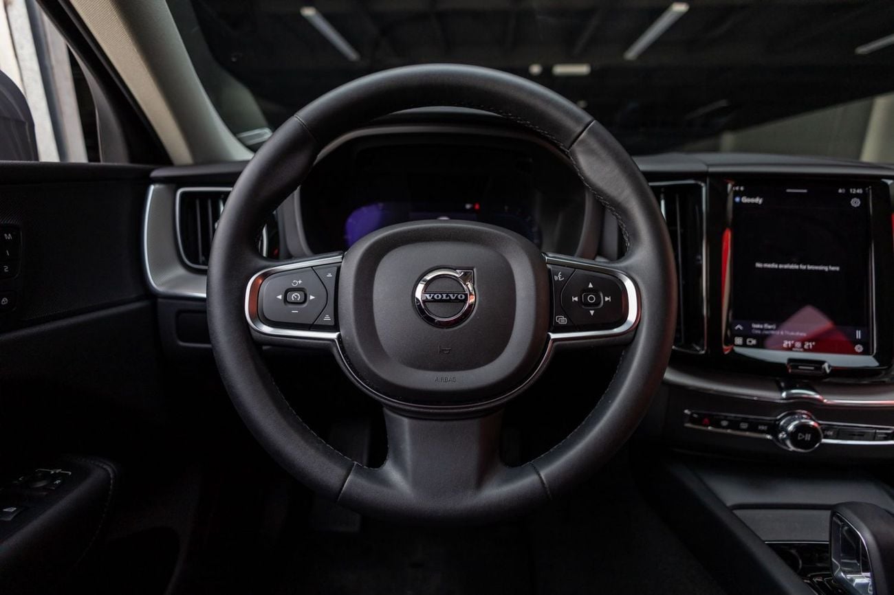 Volvo XC60 ULTIMATE BRIGHT 2024 Volvo XC60 B5 Core GCC | Agency Warranty