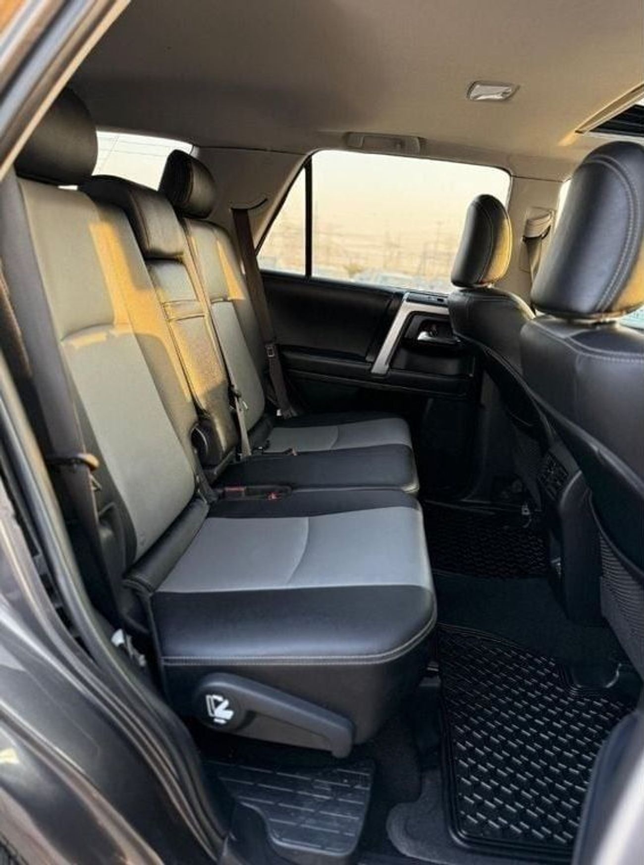 Toyota 4Runner TOYOTA 4Runner seven seat premium Full Option