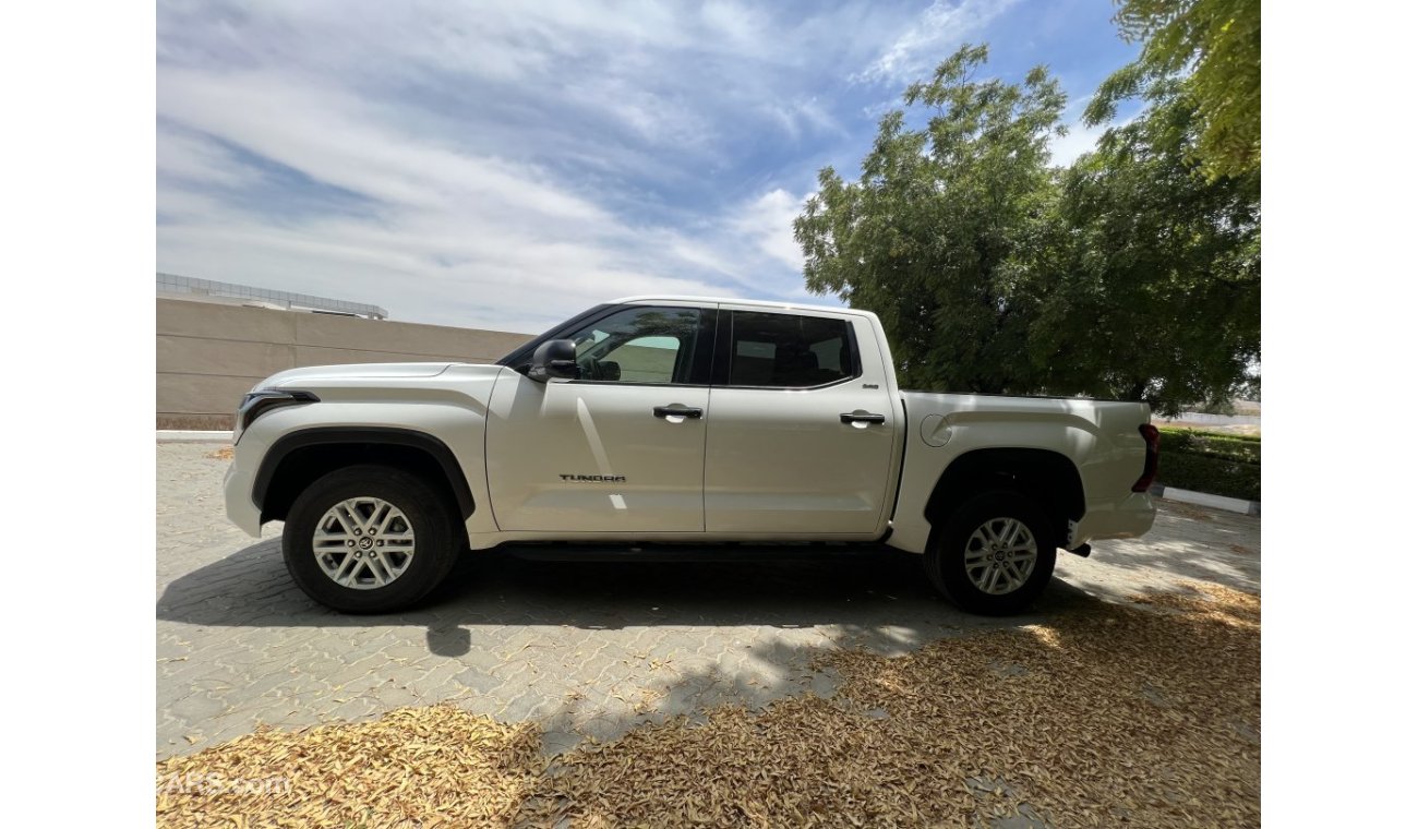 Toyota Tundra 4X4 SR5 Crewmax 2022