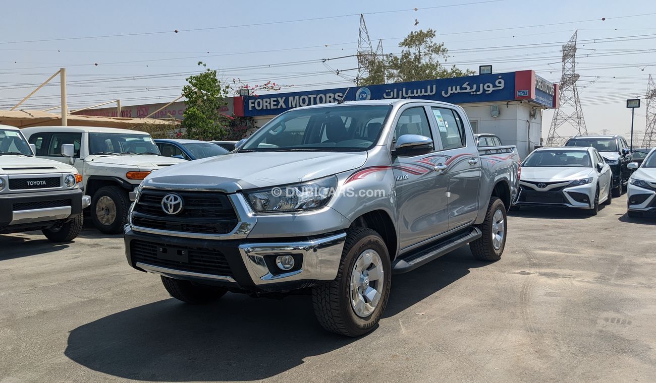 Toyota Hilux 2.4L  Diesel DLX  4X4  AT
