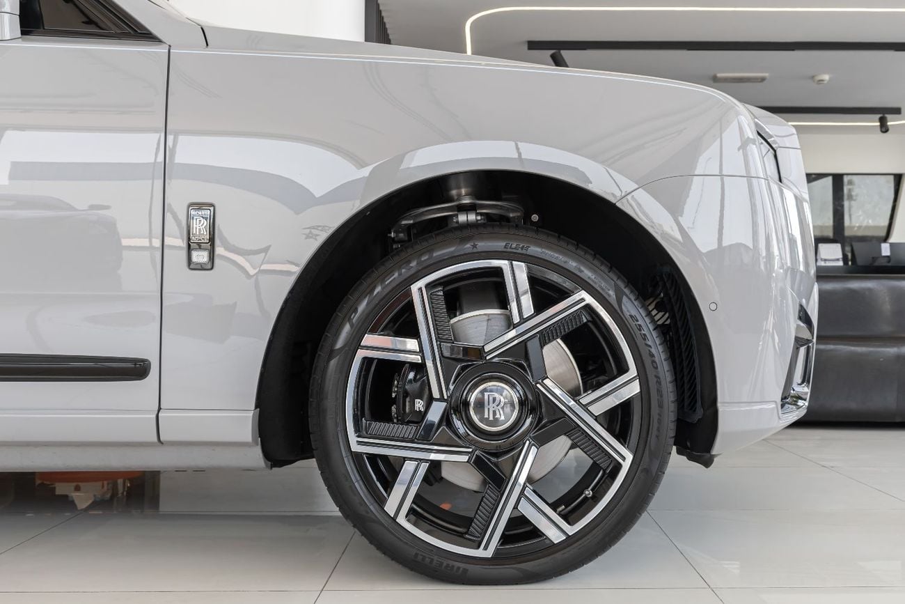 Rolls Royce Cullinan ROLLS-ROYCE CULLINAN | BLACK BADGE | EUROPEAN SPECS | FULL OPTION | BESPOKE SOUND SYSTEM | DEALER WA