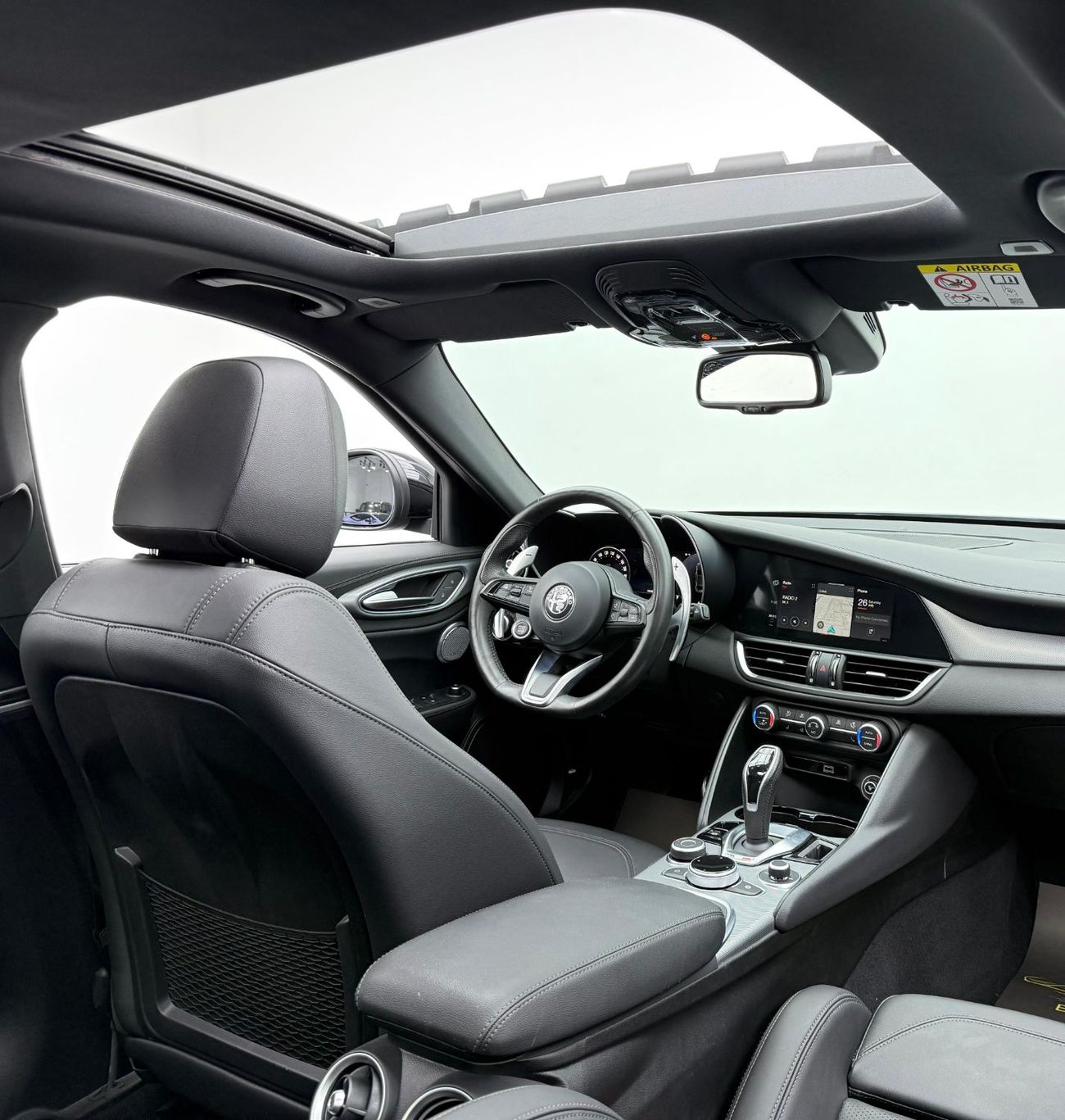 ألفا روميو جوليا 2024 Alfa Romeo Giulia Veloce Q2 MCA, 2028 Agency Warranty+Service Contract, Agency FSH, GCC