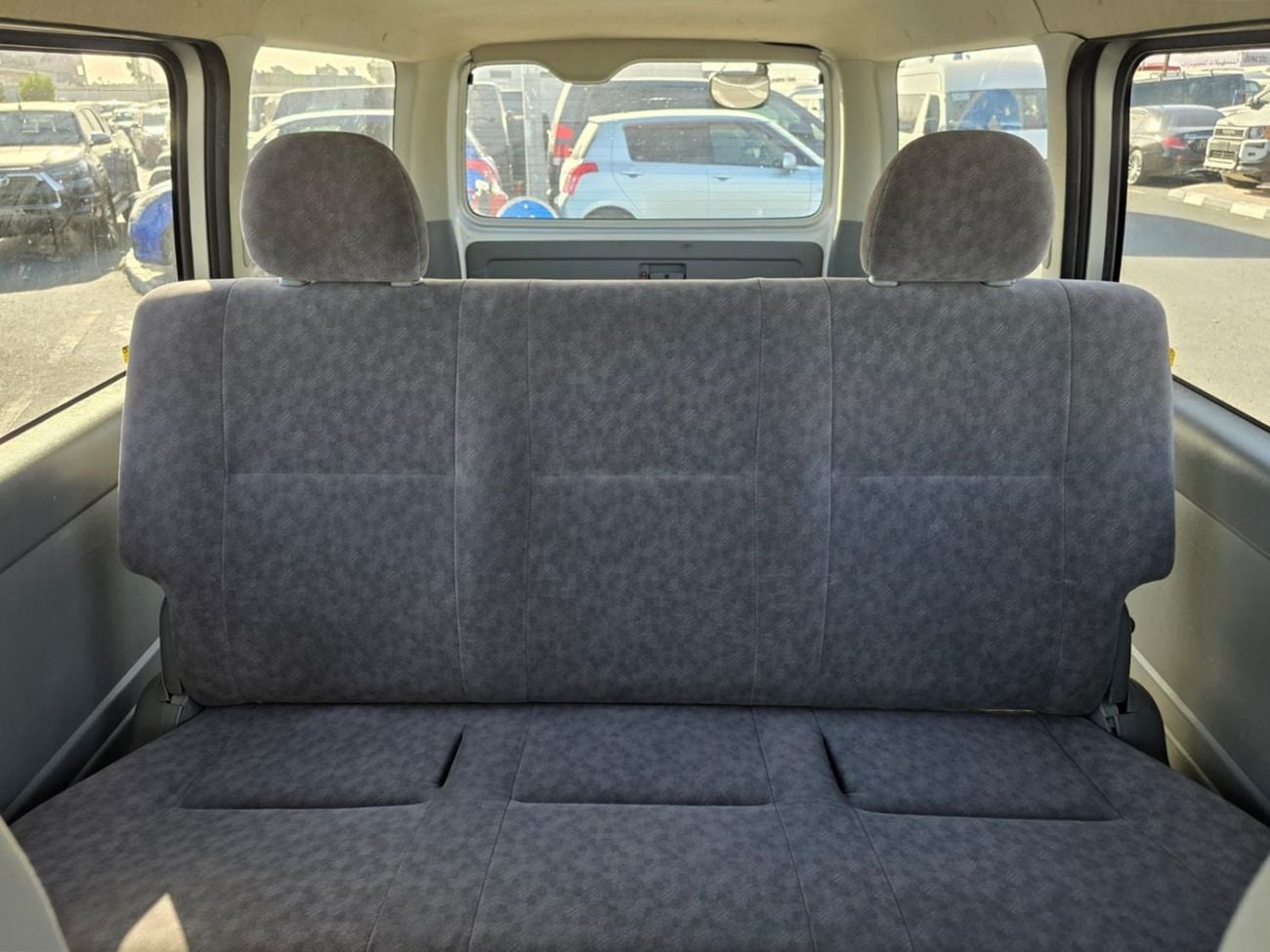 Toyota Hiace TOYOTA HIACE VAN RHD 2006 MODEL 2.0 L PETROL AUTOMATIC(PM36387)