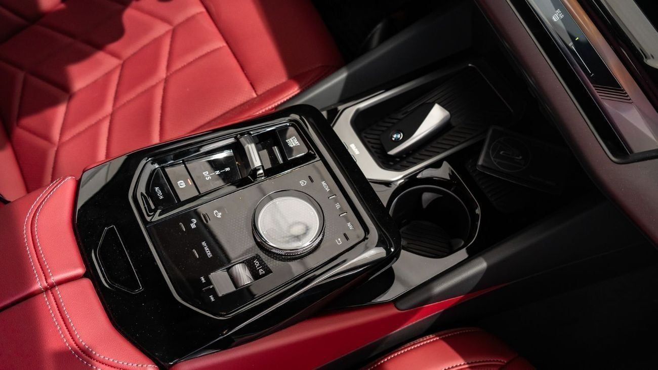 بي أم دبليو 530i 2026 | BMW 5 SERIES 530LI LEADING M SPORT PACKAGE [ EXPORT ONLY ]