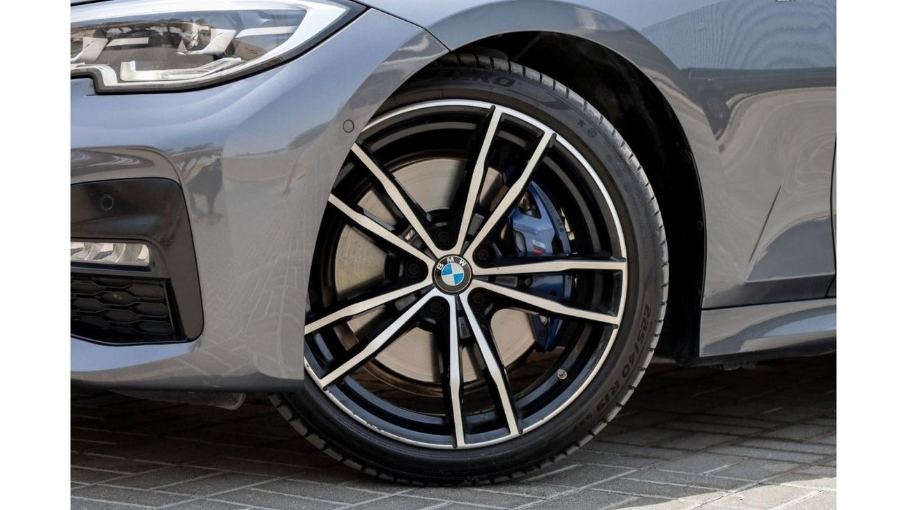 بي أم دبليو 330i M سبورت