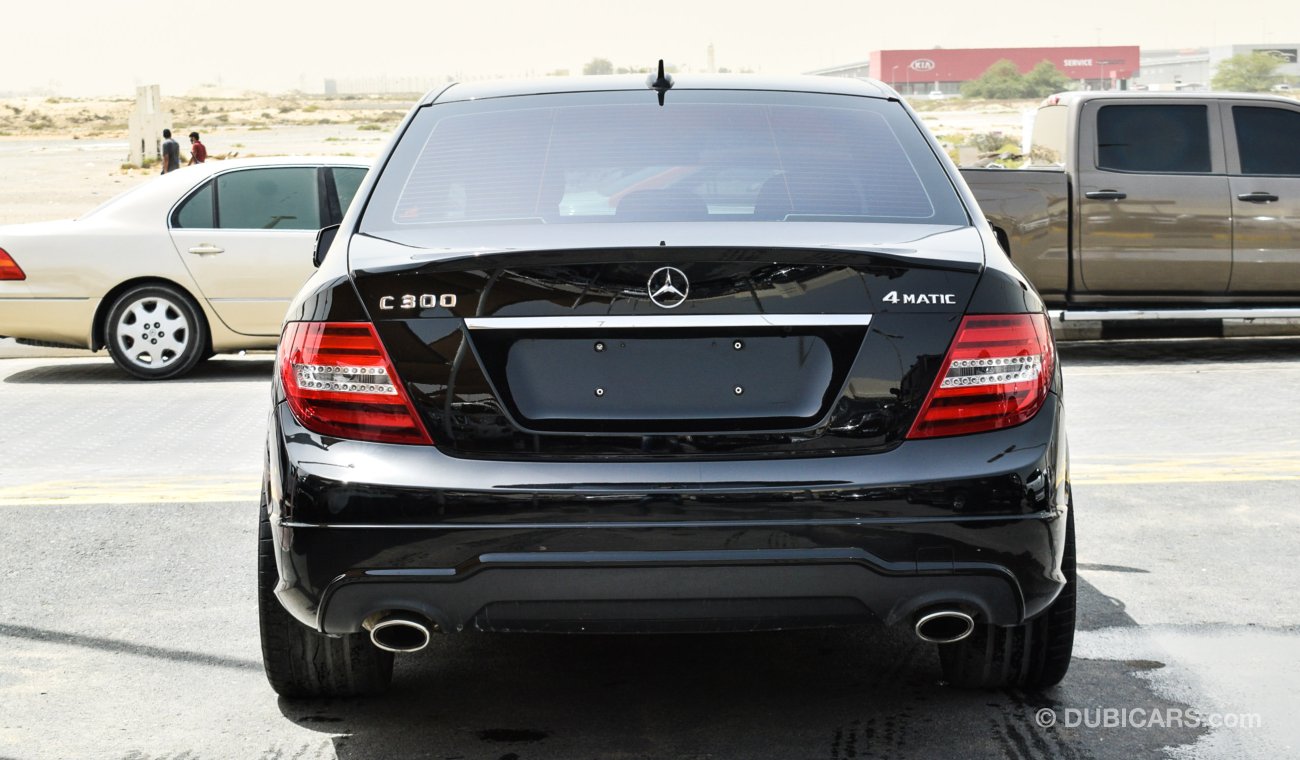 مرسيدس بنز C 300 4Matic