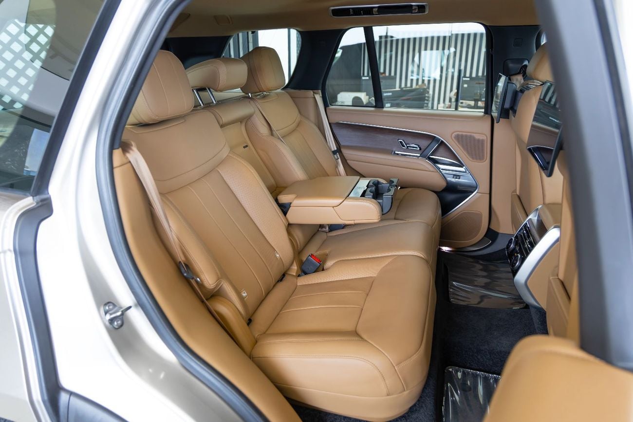 Land Rover Range Rover HSE P530 4.4L Range Rover Vogue HSE P530 | GCC | 5 Years Al Tayer Warranty | Fully Loaded | 2024