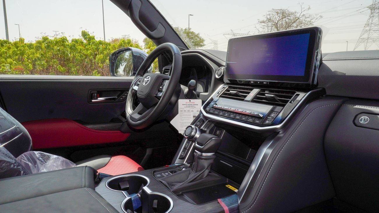 Toyota Land Cruiser VXR 3.3 d L twin turbo V6