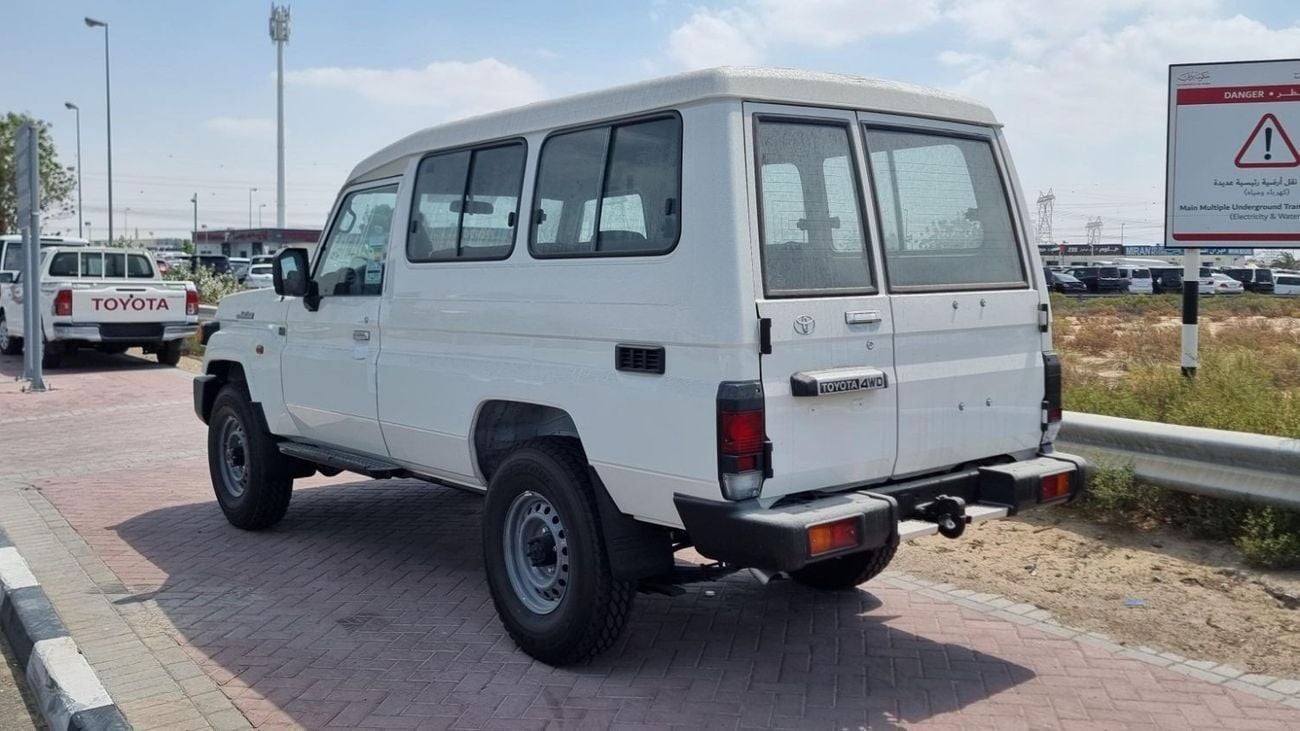 تويوتا لاند كروزر 70 GDJ78 2.8L Diesel AT 2025YM