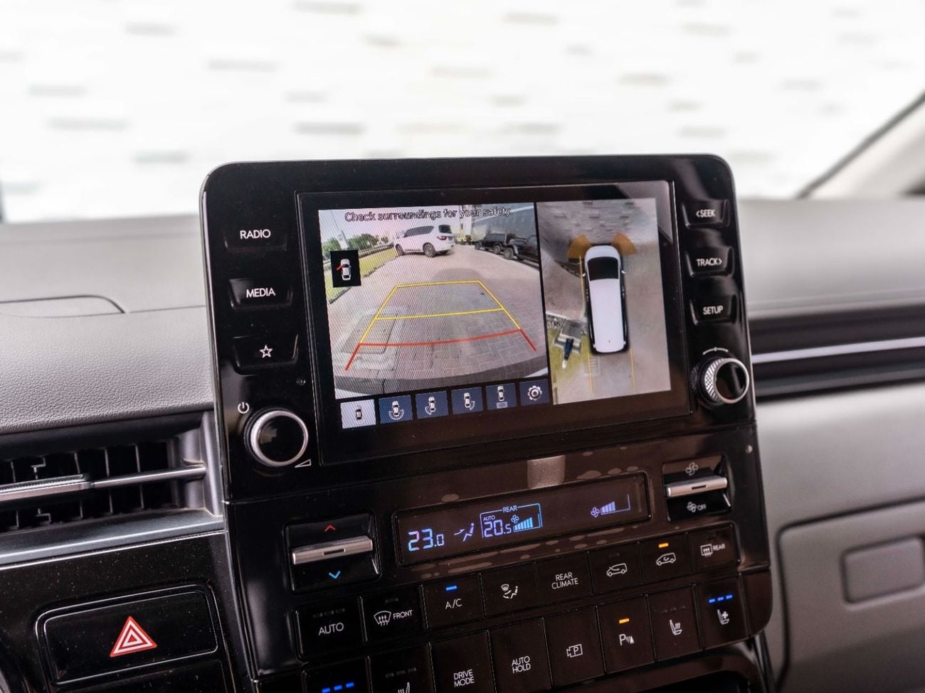 هيونداي ستاريا 3.5L Luxury (7 Seater)